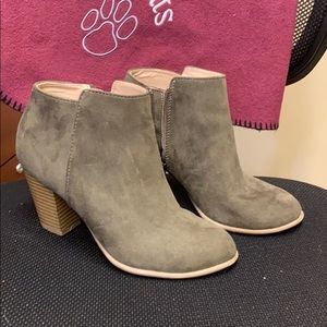 Ankle boots
